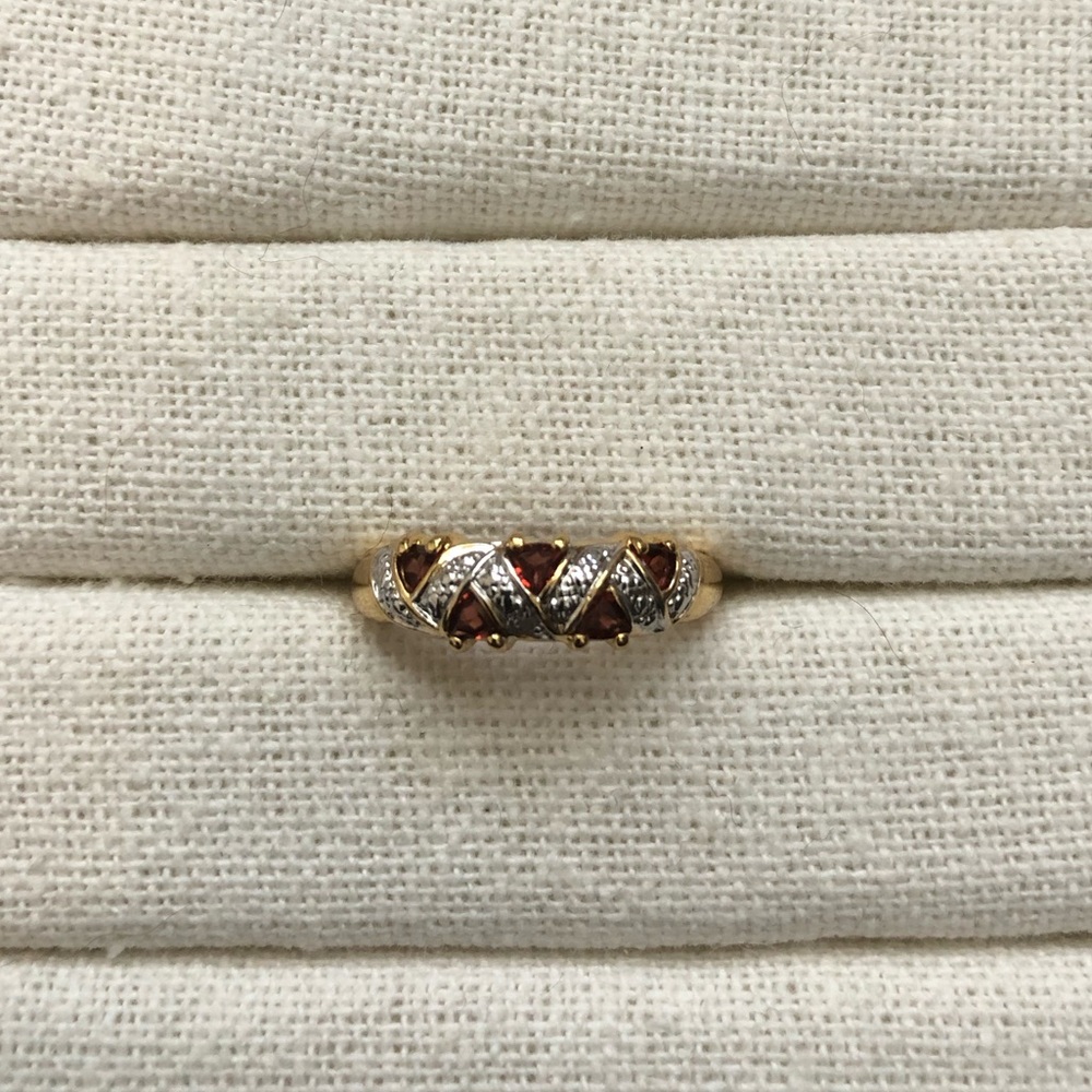 Vintage Gold Ring with Geometric Design